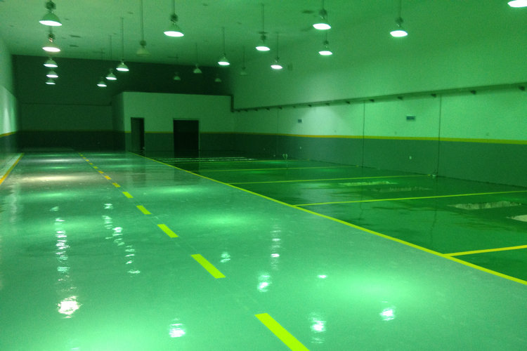 滄晟環氧樹脂地坪漆廠家淺談環氧地坪漆施工的基本常識